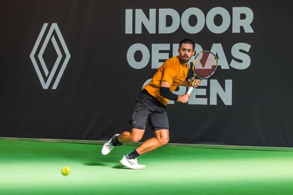 Trio na qualificação do Indoor Oeiras III a tentar juntar-se ao quinteto de Jaime Faria & Ca. 1 Daniel BATISTA 00013
