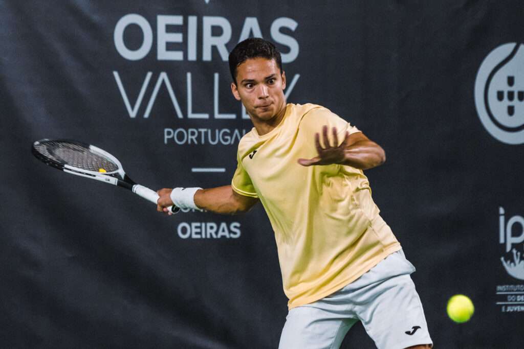 Trio na qualificação do Indoor Oeiras III a tentar juntar-se ao quinteto de Jaime Faria & Ca. 8 Pedro ARAUJO 00009