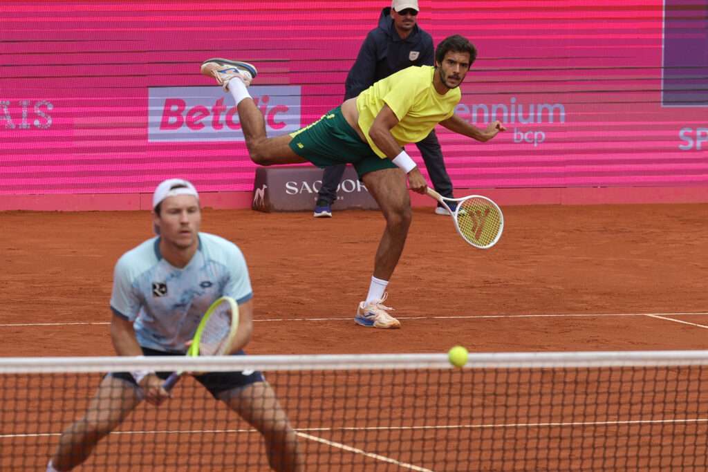 Francisco Cabral vice-campeão do Millennium Estoril Open 2 Francisco Cabral Lucas Miedler FC33