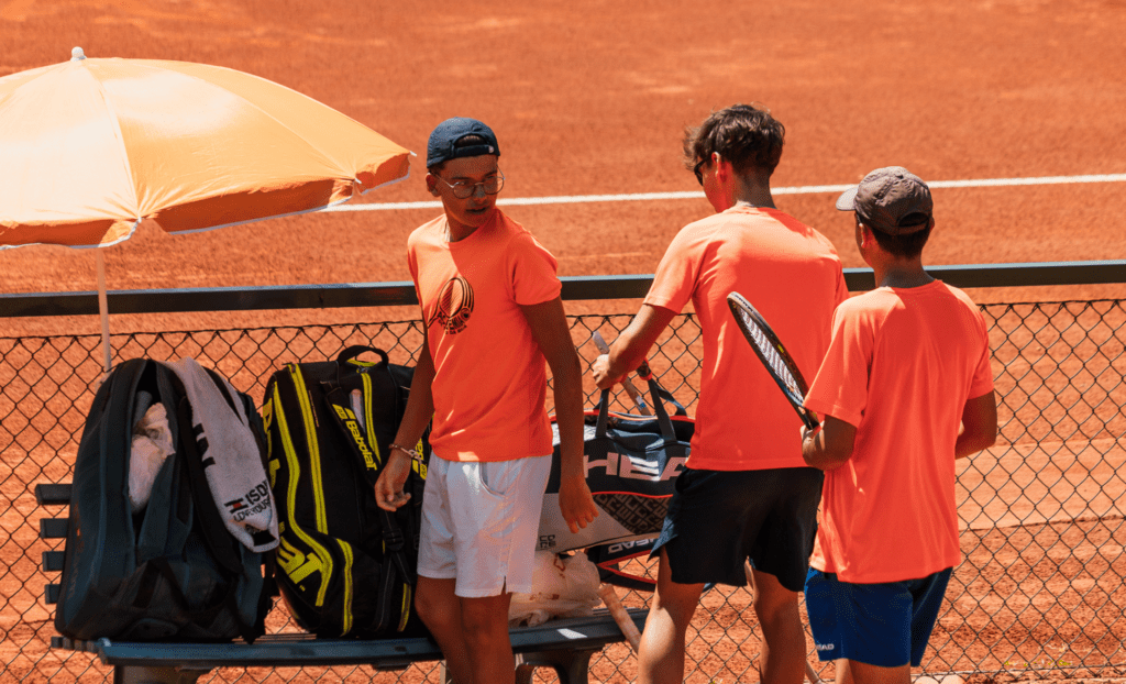 ET Maia e Ténis Almeirim na fase de grupos do Nacional de equipas sub-16 masculina 2 17 3