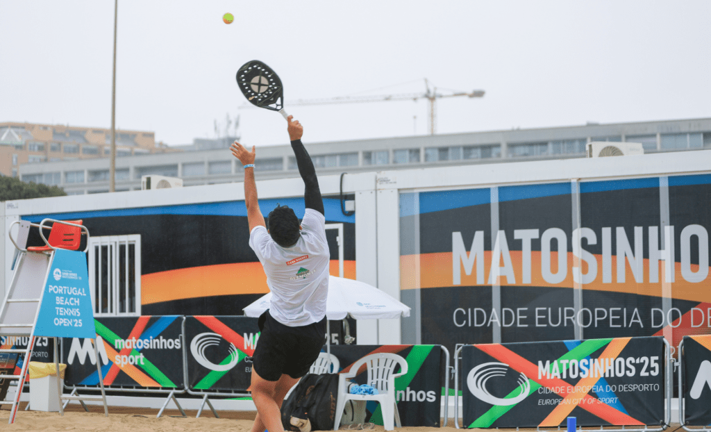 Martim Sousa único português nos oitavos masculinos 2 2 9
