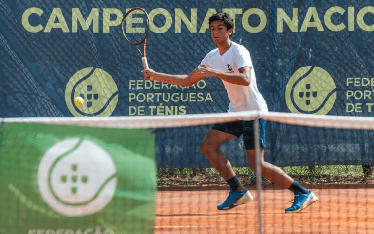 Campeões de sub-16 com esperança de bisar no Nacional 2 3