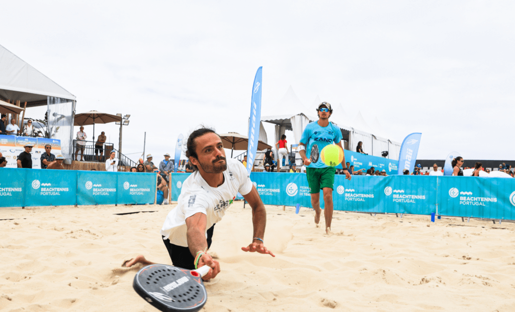Martim Sousa único português nos oitavos masculinos 1 4 10