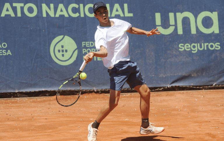 Nacional de equipas de sub-18 empolgante 14 8