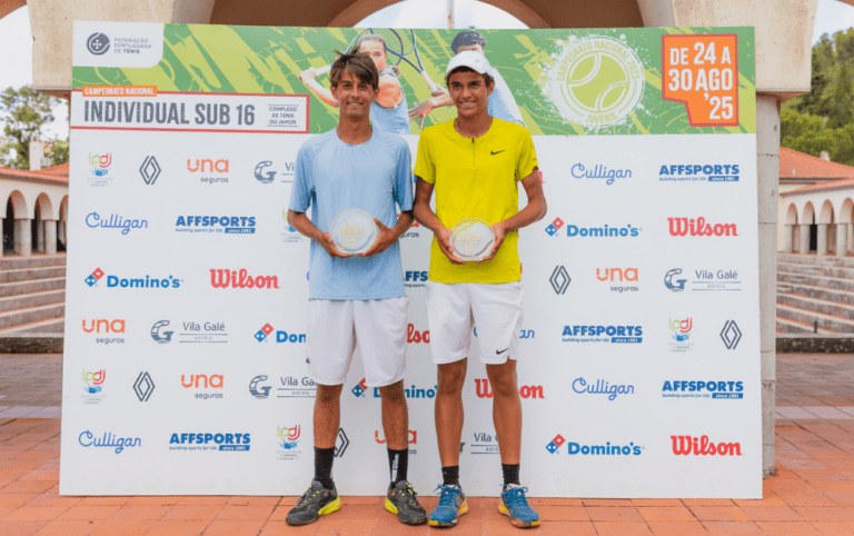 Lourenço Silva e Costa e Tomas Vilaça arrecadam troféu de pares nos sub-16 1 13