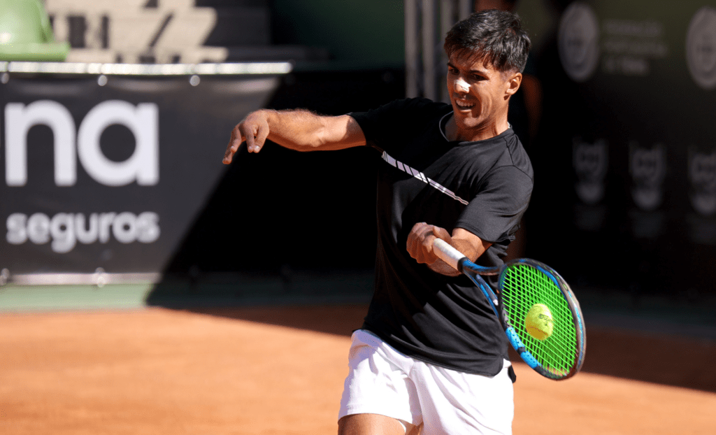 Frederico Silva ganha duelo de canhotos com Tiago Torres na CT Porto Cup (vídeo) 2 3 64