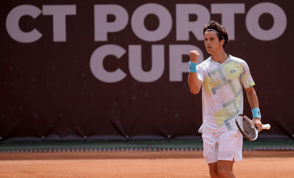 Pedro Araújo afastado nos oitavos da CT Porto Cup 1 4 59